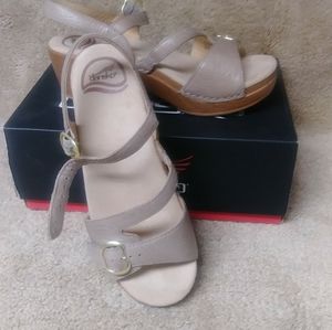 Dansko Women's Shoes Size 7
